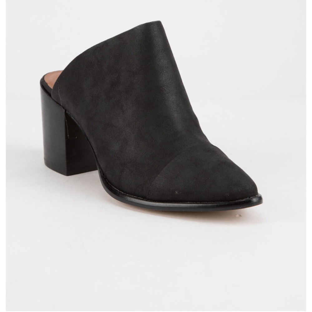 Report Tisha Black Heeled Mules